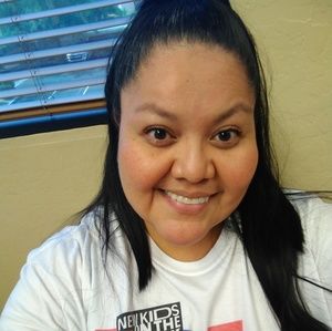 Meet your Posher, Sharon